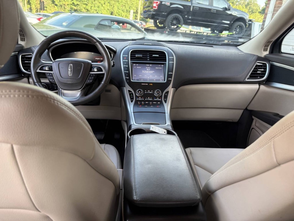 2020 Lincoln Nautilus Image 19