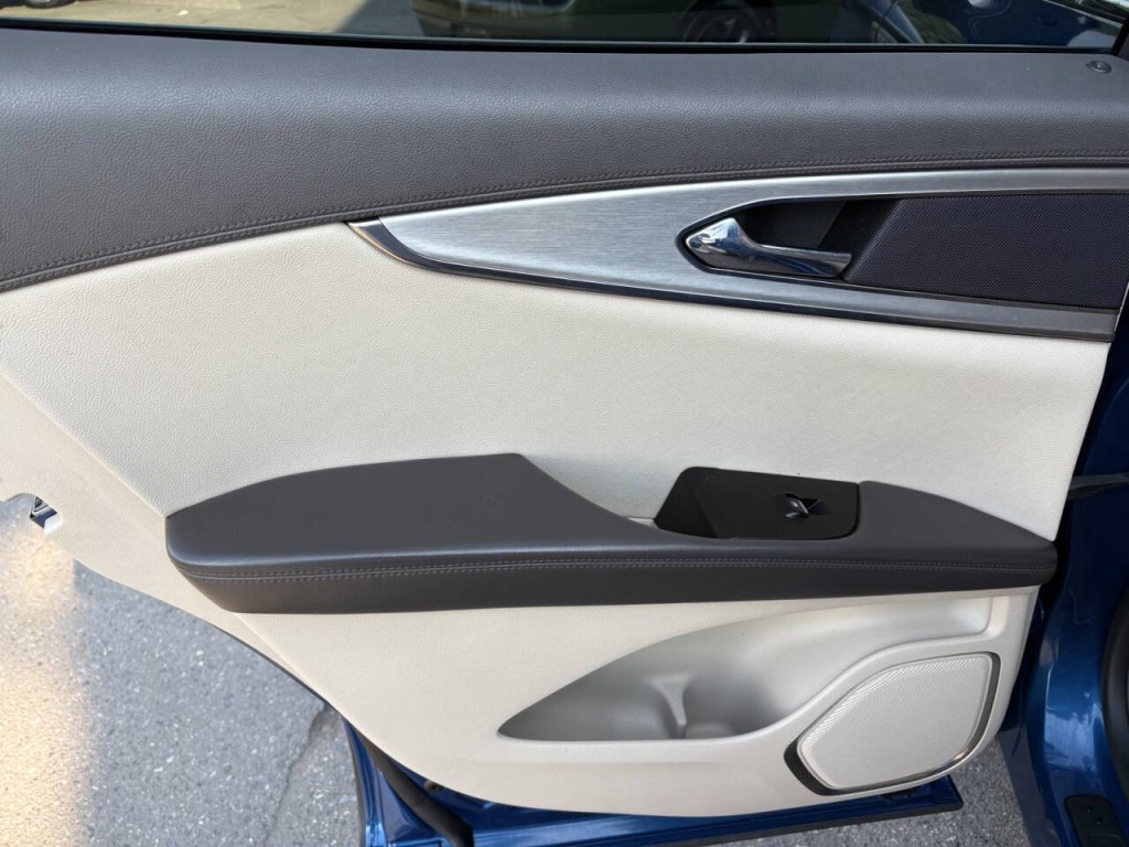 2020 Lincoln Nautilus Image 21