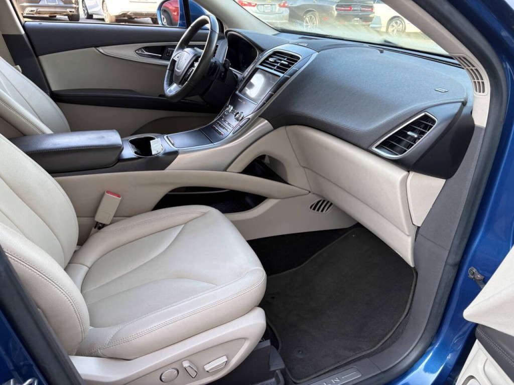 2020 Lincoln Nautilus Image 27