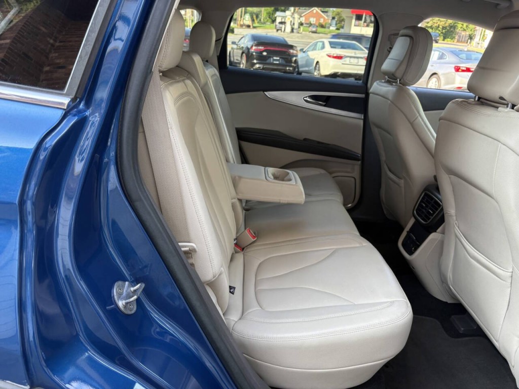 2020 Lincoln Nautilus Image 29
