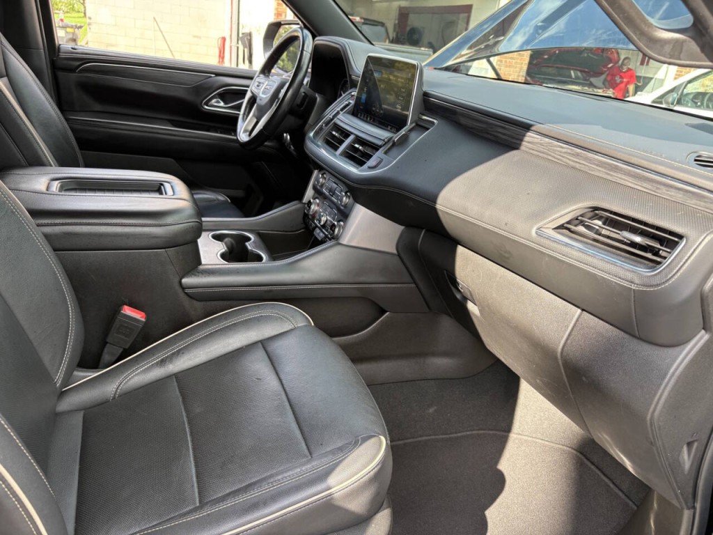 2021 GMC Yukon Image 34