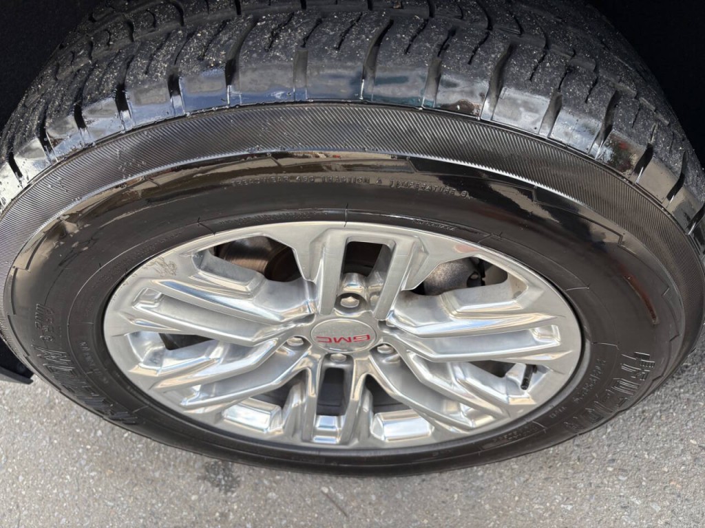 2021 GMC Yukon Image 41