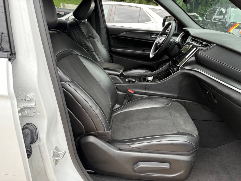 2024 Jeep Grand Cherokee Image 29