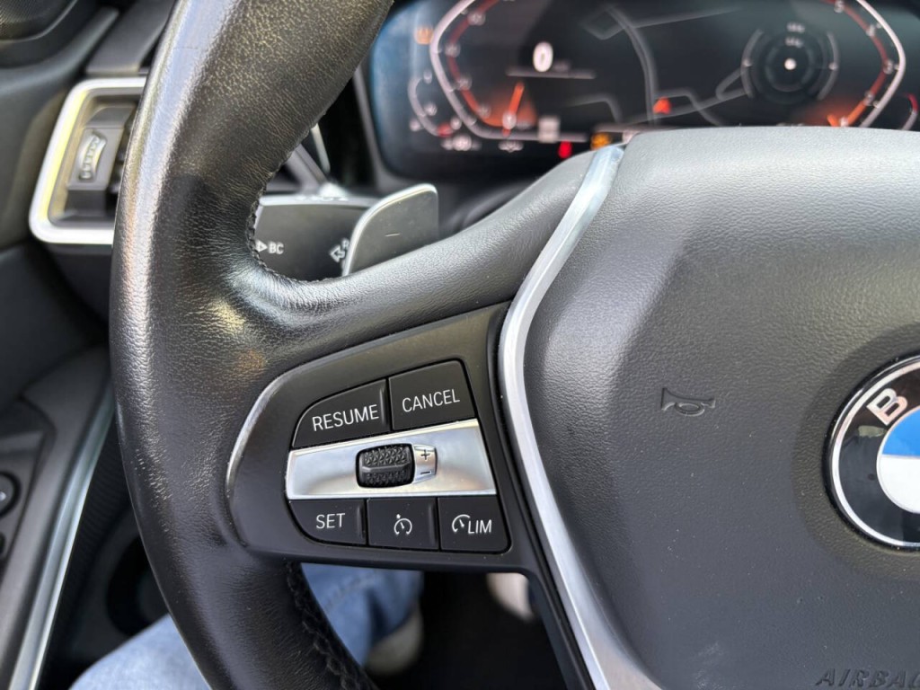 2019 BMW 3 Series Image 15