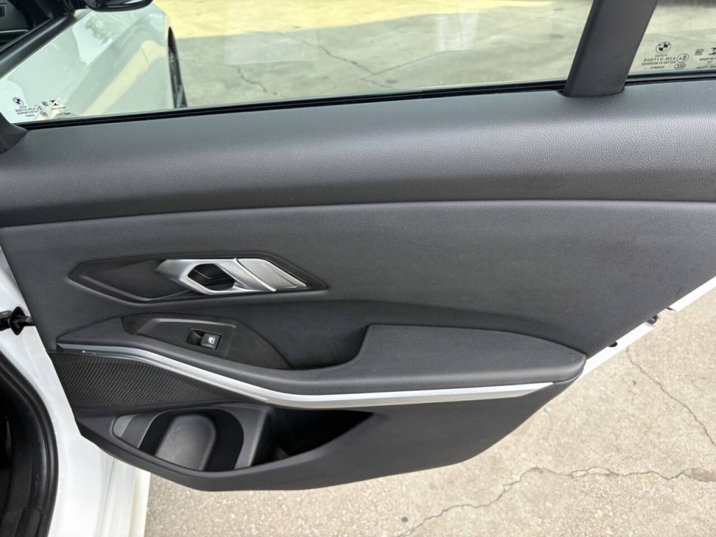 2019 BMW 3 Series Image 29