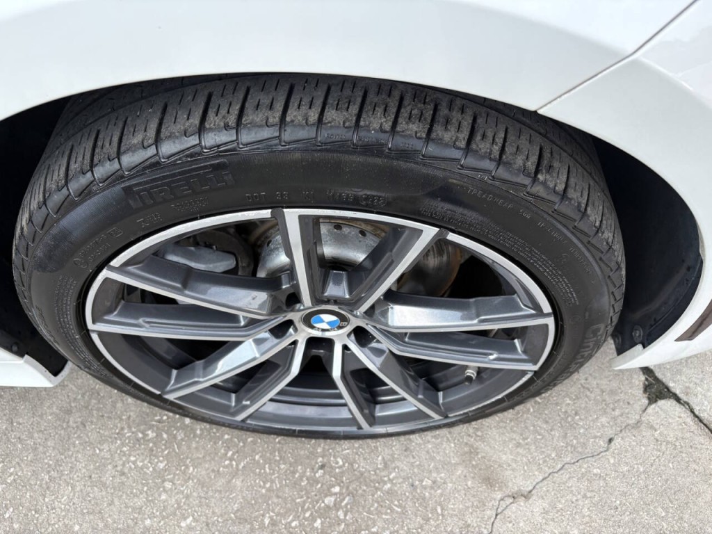 2019 BMW 3 Series Image 32