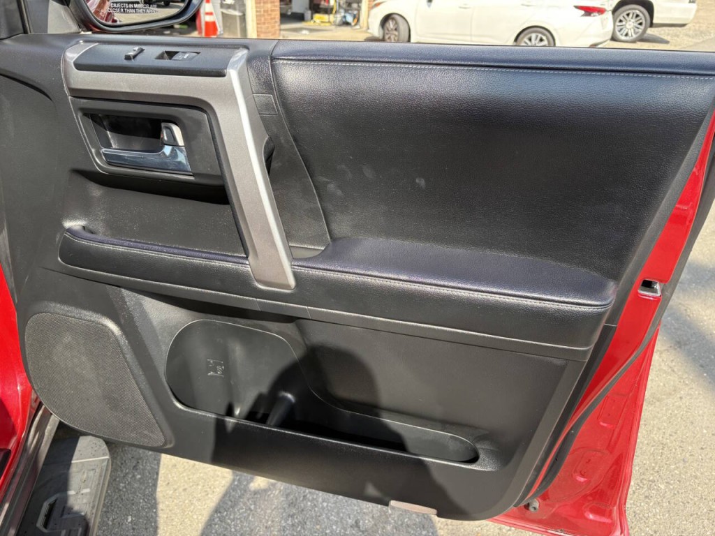2024 Toyota 4Runner Image 27