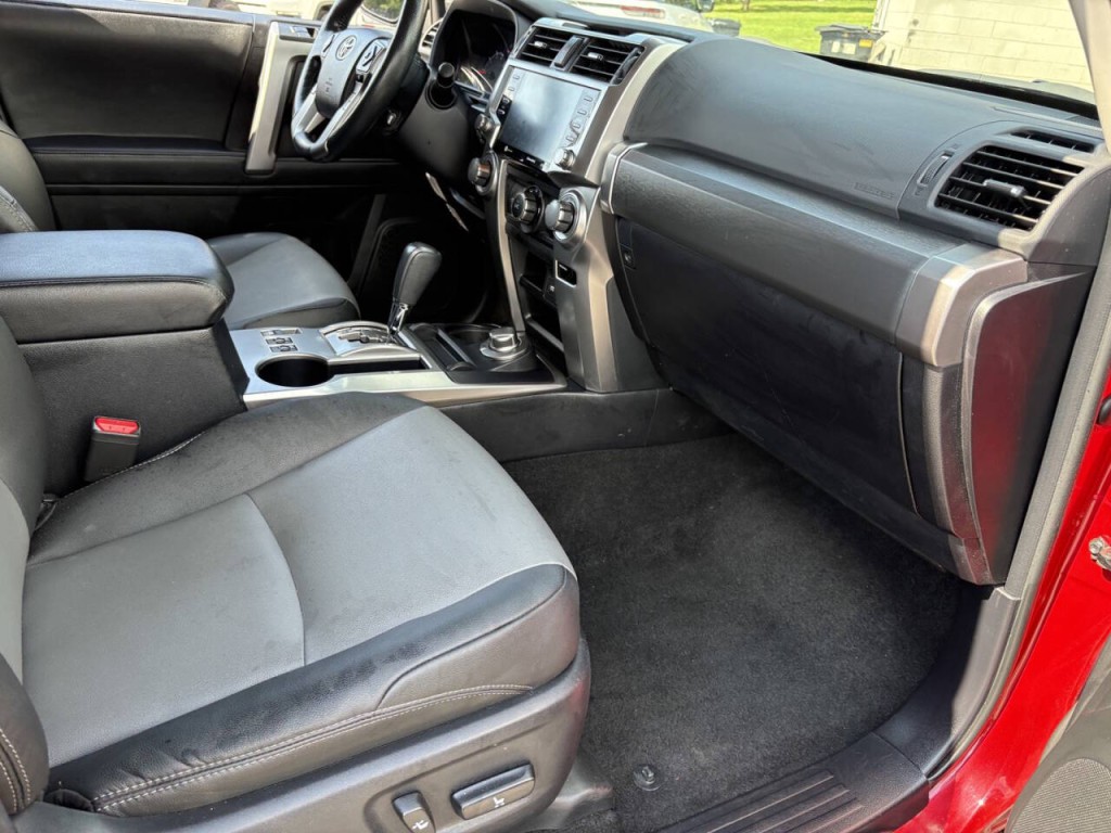 2024 Toyota 4Runner Image 29