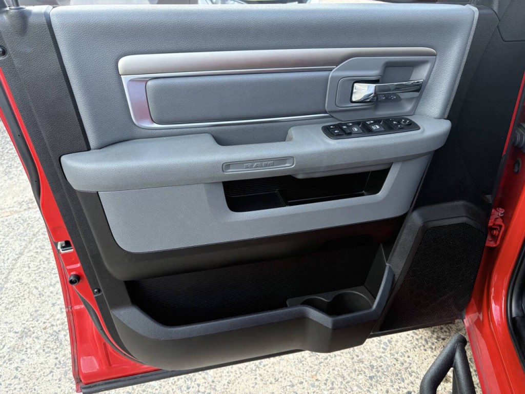 2019 RAM 1500 Image 9