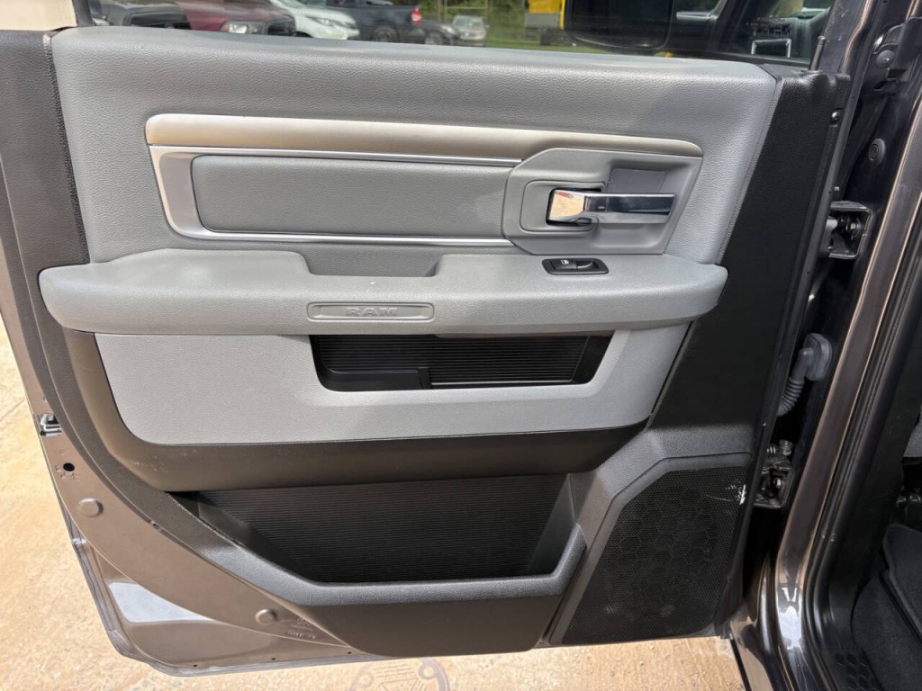 2019 RAM 1500 Image 21