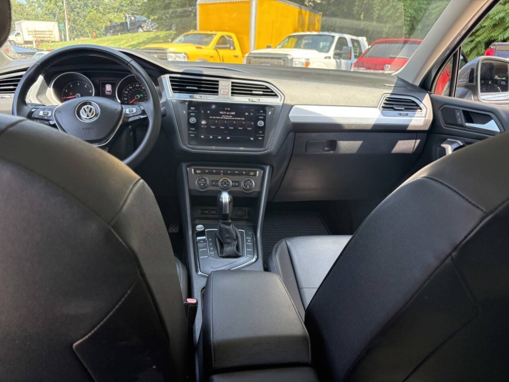 2020 Volkswagen Tiguan Image 23
