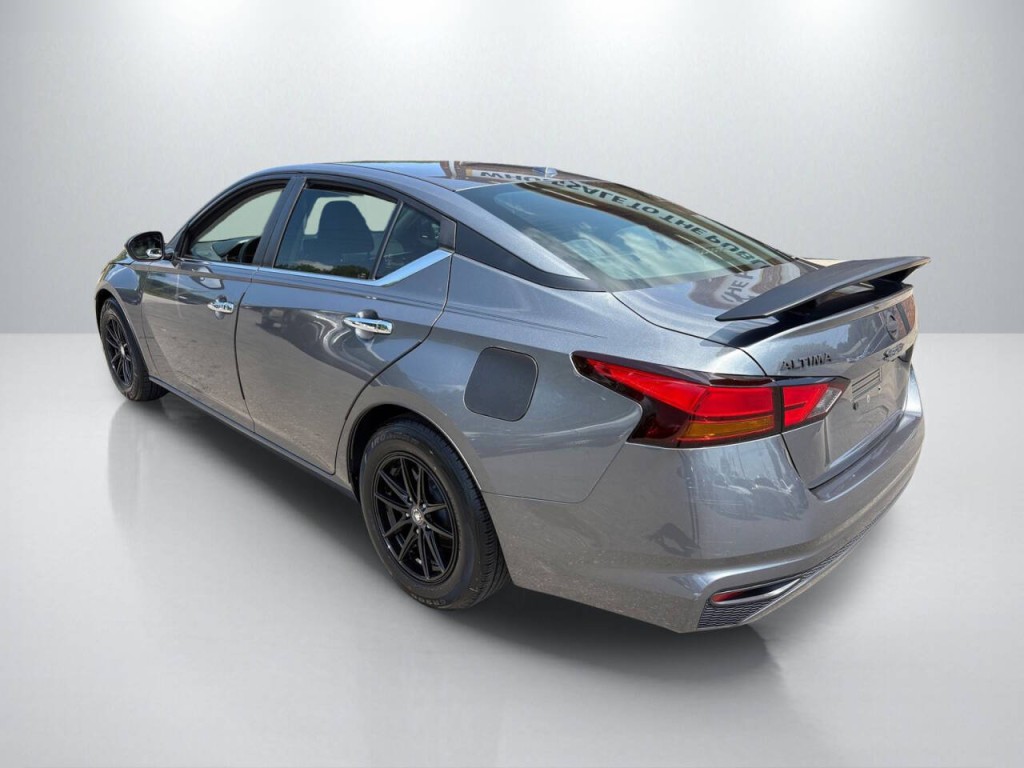 2019 Nissan Altima Image 5
