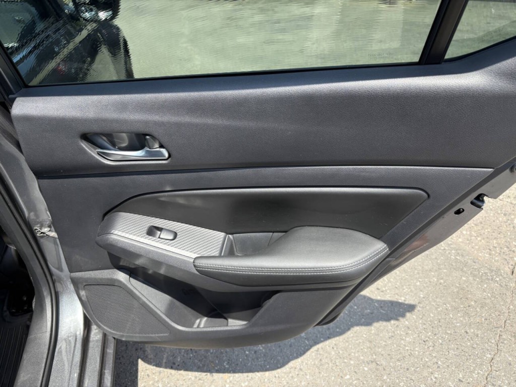 2019 Nissan Altima Image 27