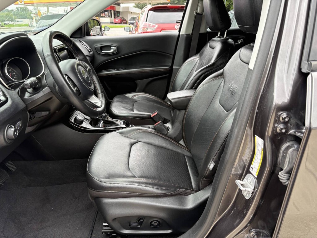 2020 Jeep Compass Image 10