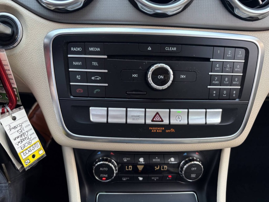 2019 Mercedes-Benz GLA-Class Image 18
