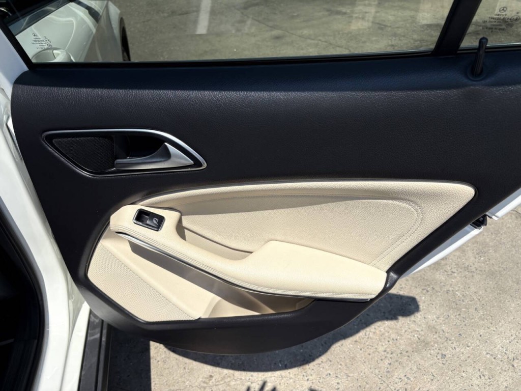 2019 Mercedes-Benz GLA-Class Image 29