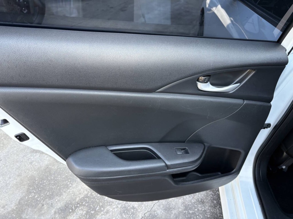 2020 Honda Civic Image 23