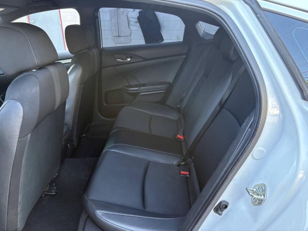 2020 Honda Civic Image 24