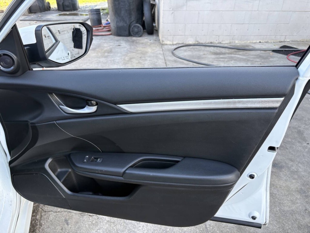 2020 Honda Civic Image 26