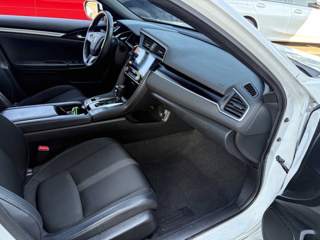 2020 Honda Civic Image 28