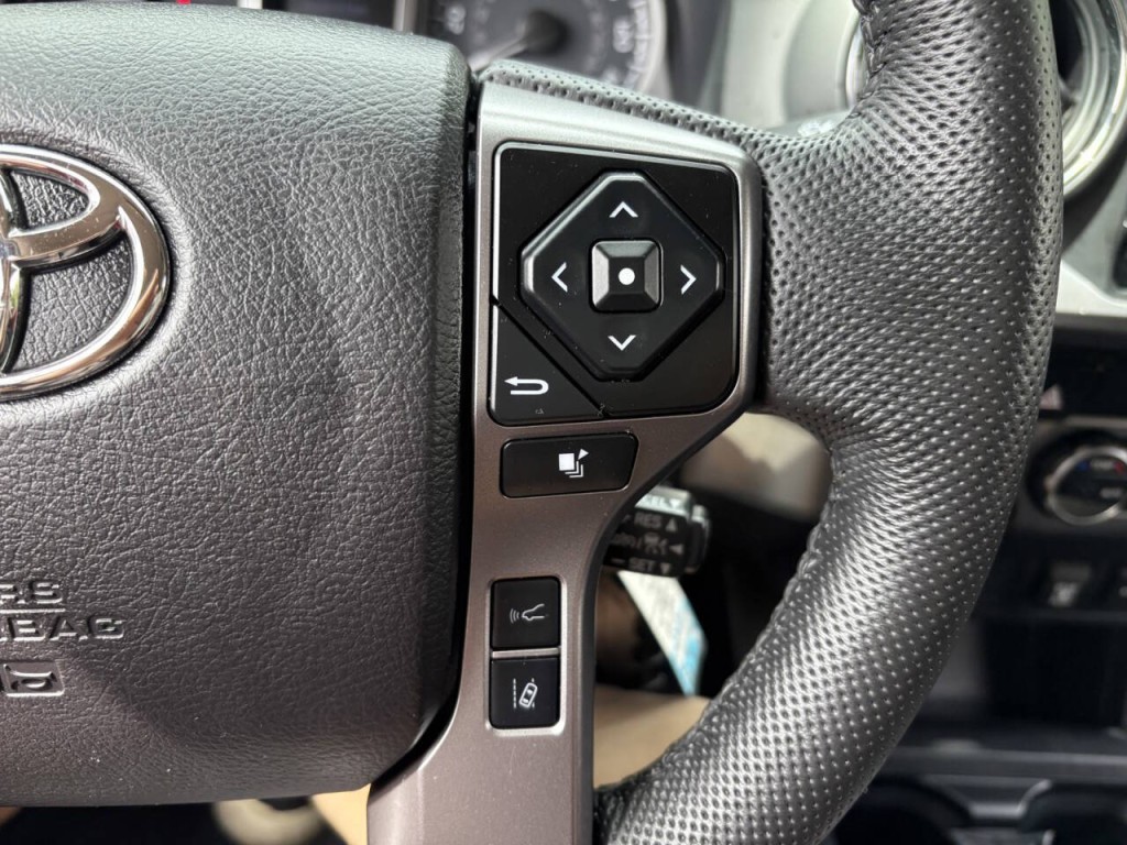 2022 Toyota Tacoma Image 13