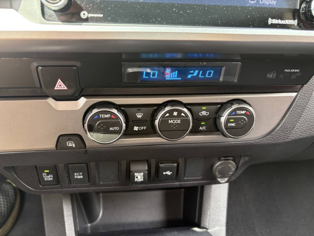 2022 Toyota Tacoma Image 17