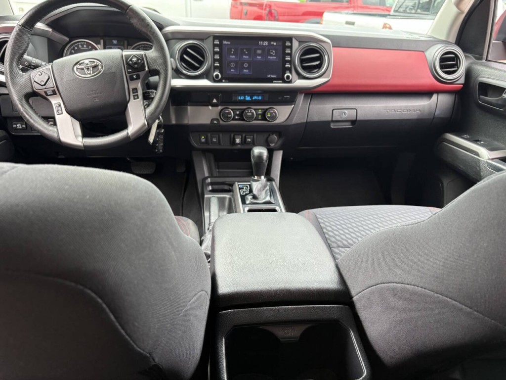 2022 Toyota Tacoma Image 19