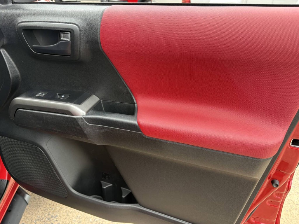 2022 Toyota Tacoma Image 22