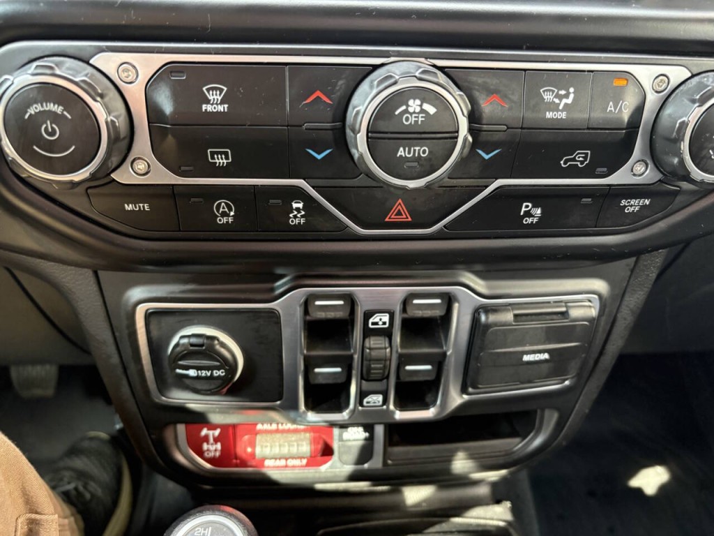 2021 Jeep Gladiator Image 18