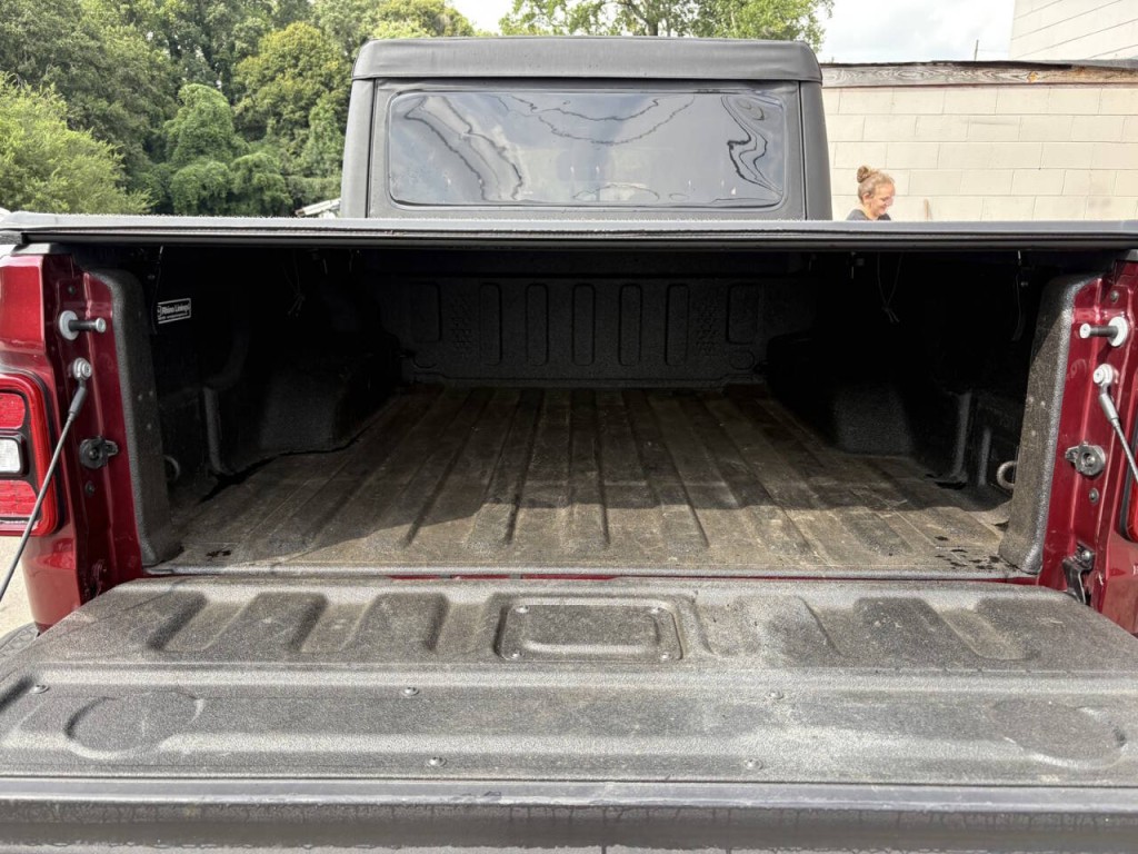 2021 Jeep Gladiator Image 23