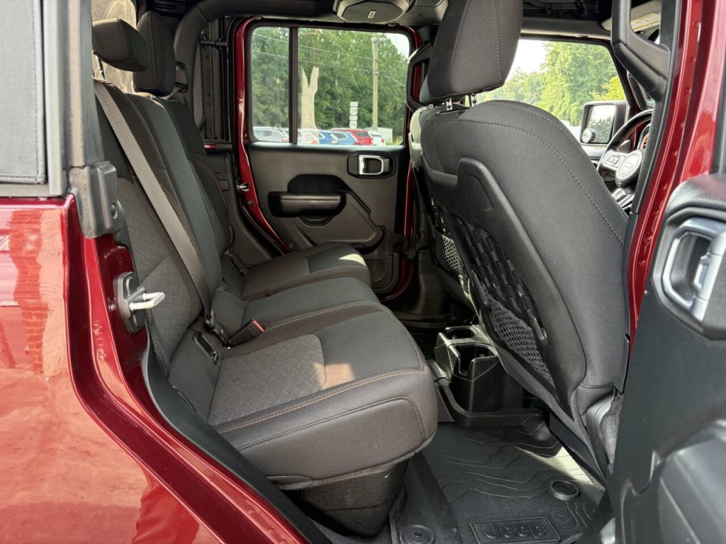 2021 Jeep Gladiator Image 27