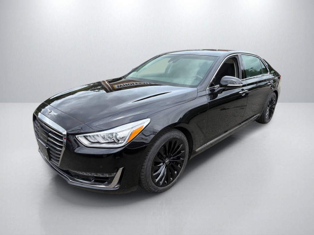 2019 Genesis G90 Image 3