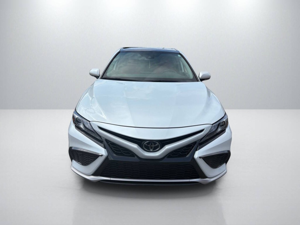 2022 Toyota Camry Image 2