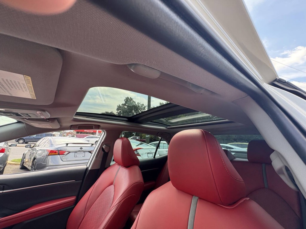 2022 Toyota Camry Image 10