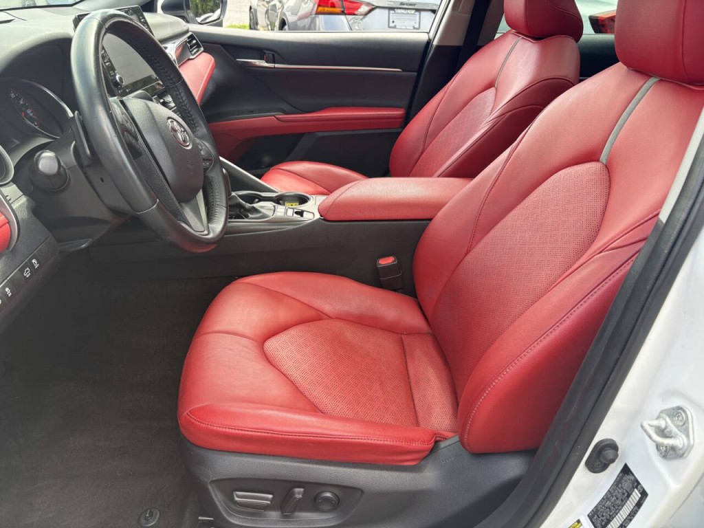 2022 Toyota Camry Image 12