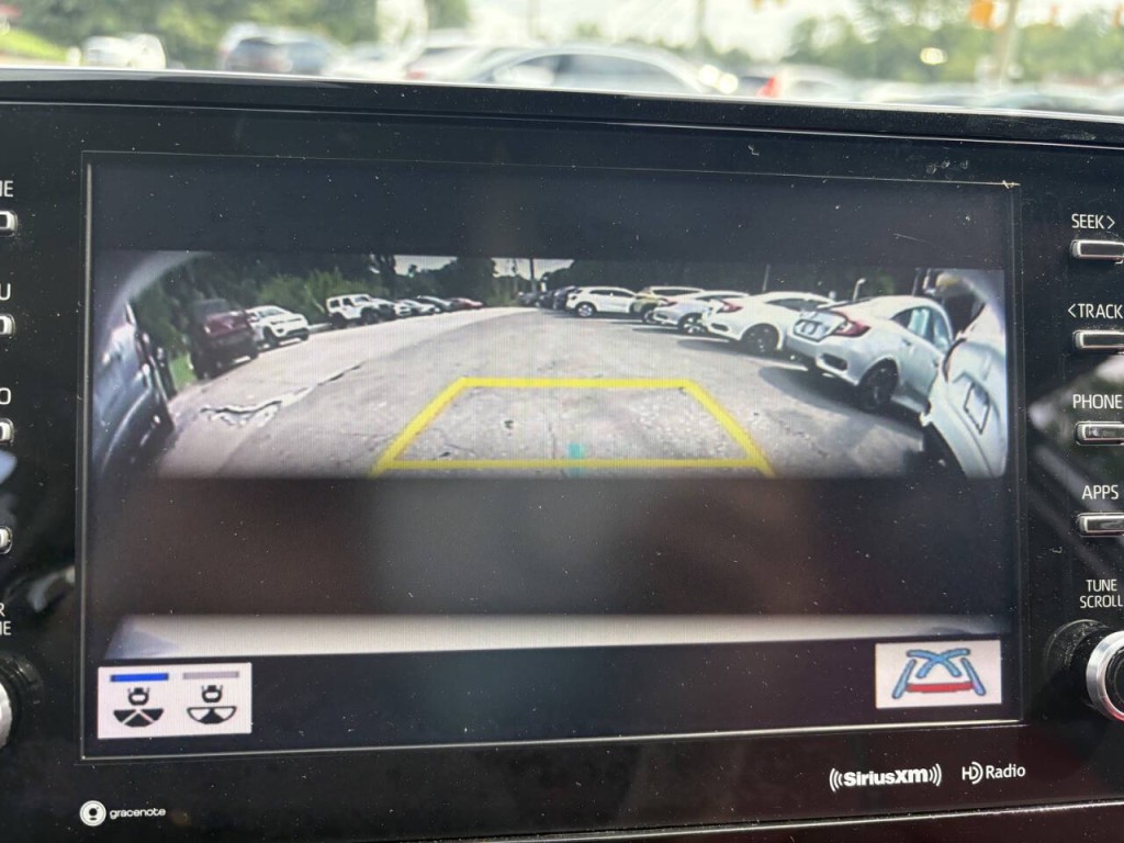 2022 Toyota Camry Image 20