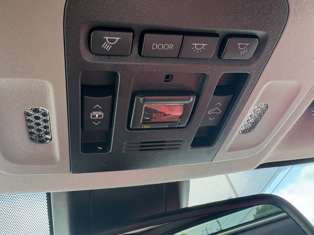 2022 Toyota Camry Image 24