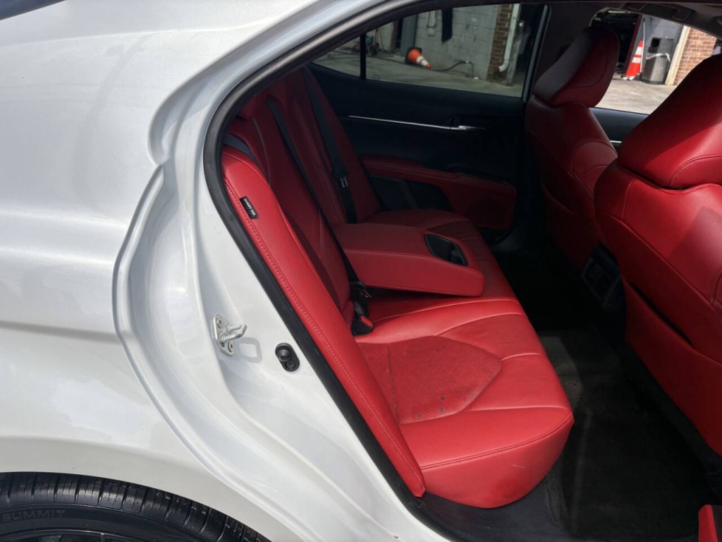 2022 Toyota Camry Image 33