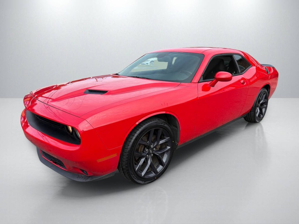 2021 Dodge Challenger Image 3