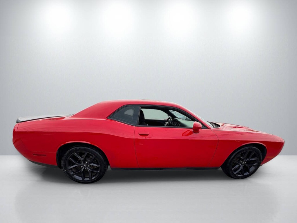 2021 Dodge Challenger Image 8