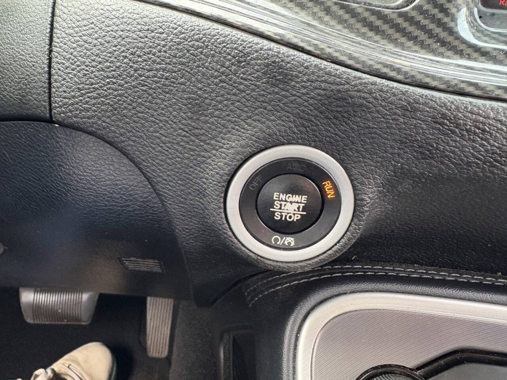 2021 Dodge Challenger Image 16