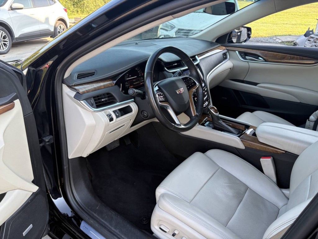2018 Cadillac XTS Image 12