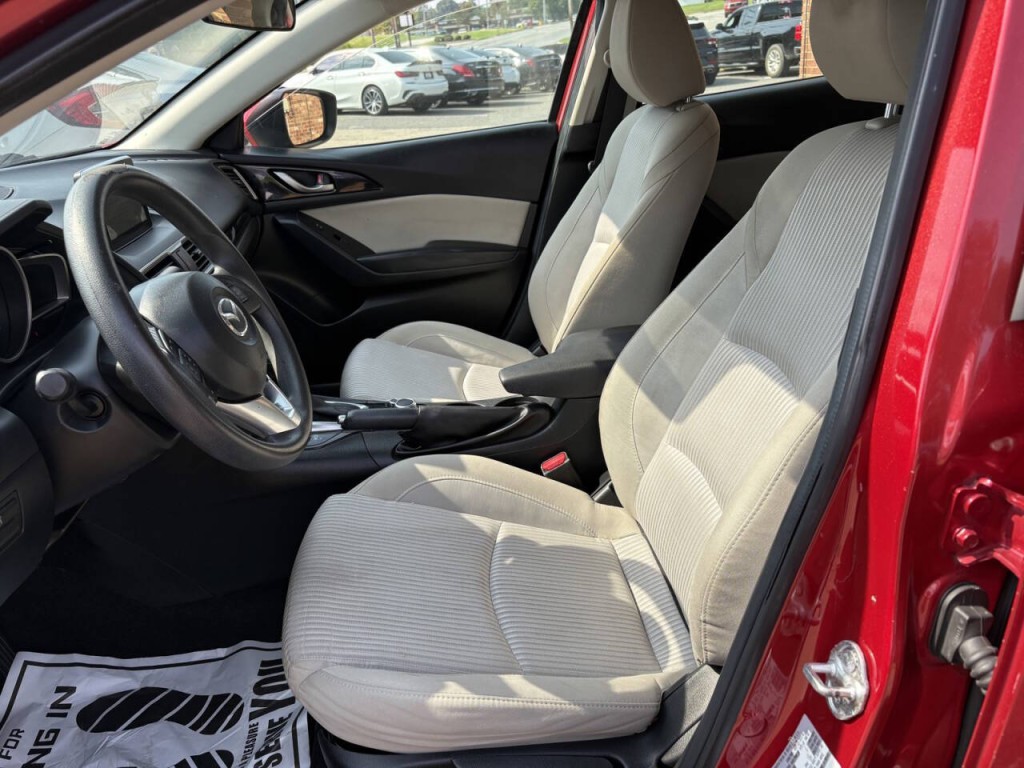 2016 Mazda Mazda3 Image 10