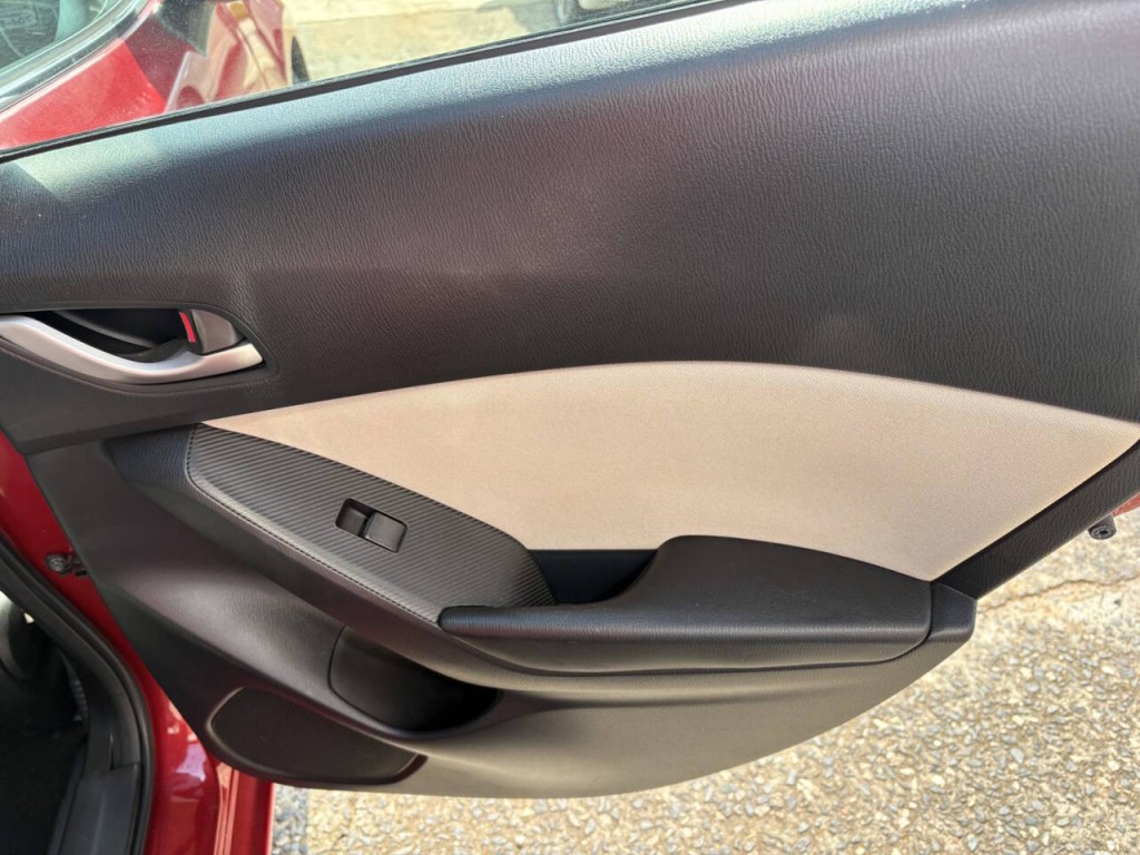 2016 Mazda Mazda3 Image 24