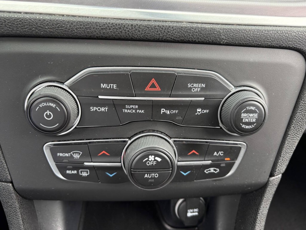 2019 Dodge Charger Image 19