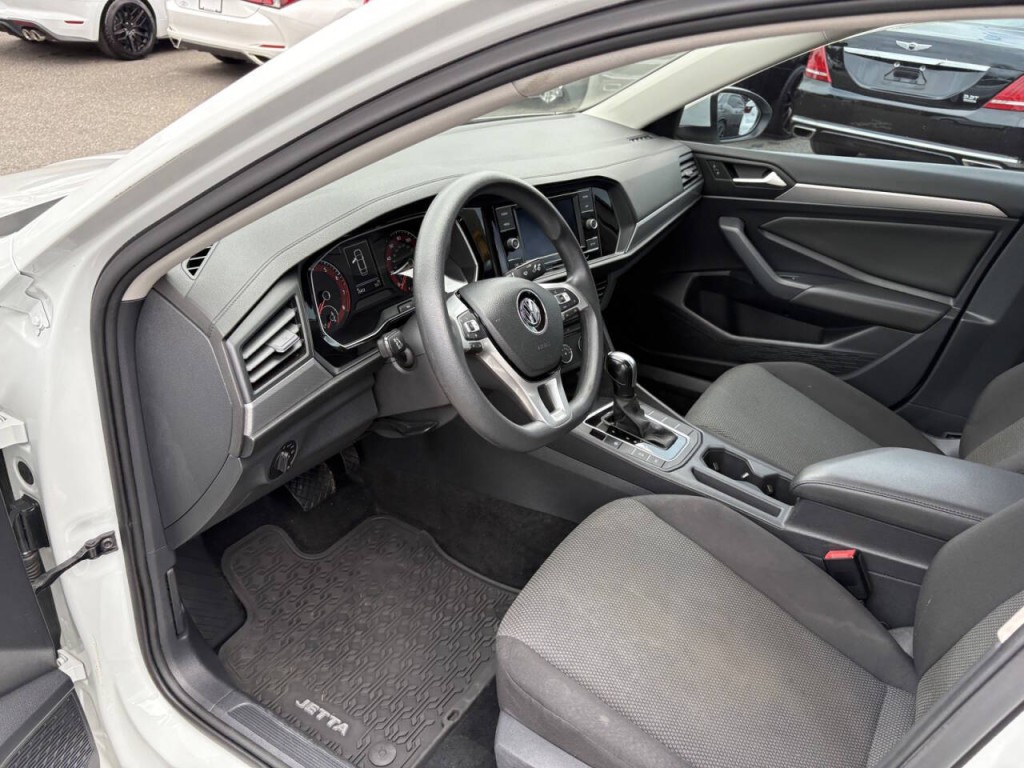 2019 Volkswagen Jetta Image 11