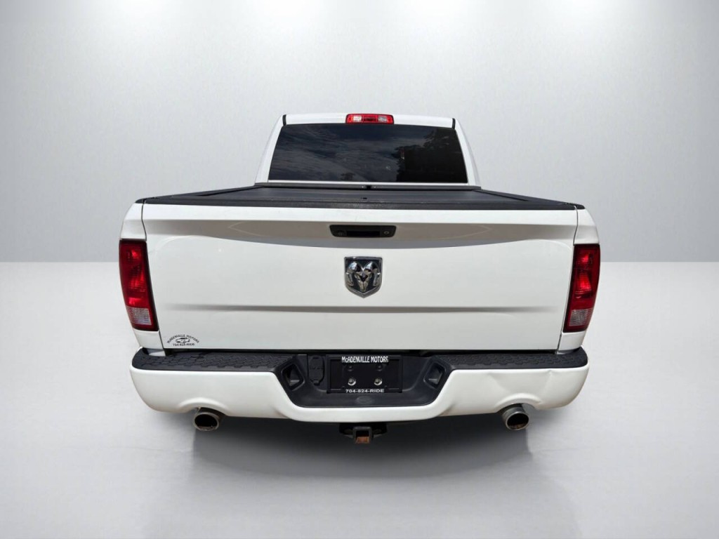 2015 RAM 1500 Image 6