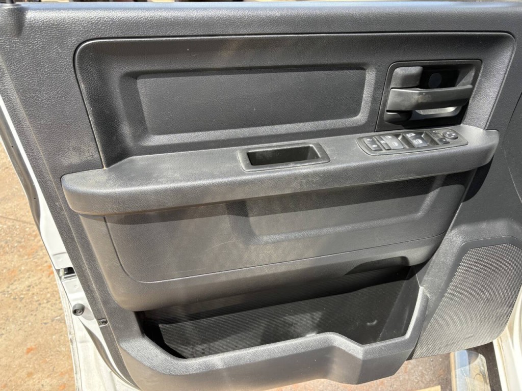 2015 RAM 1500 Image 9