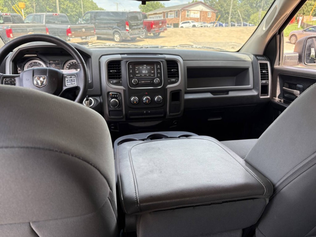 2015 RAM 1500 Image 19