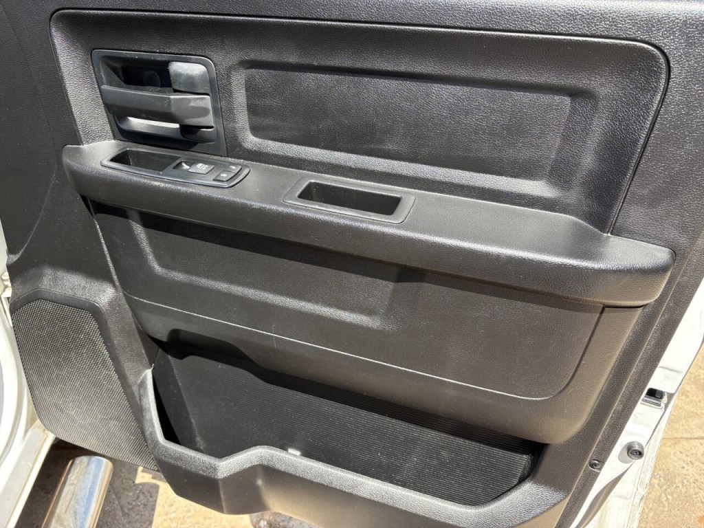 2015 RAM 1500 Image 25